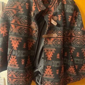 Charlotte Russe Black and Orange Patterned Cape